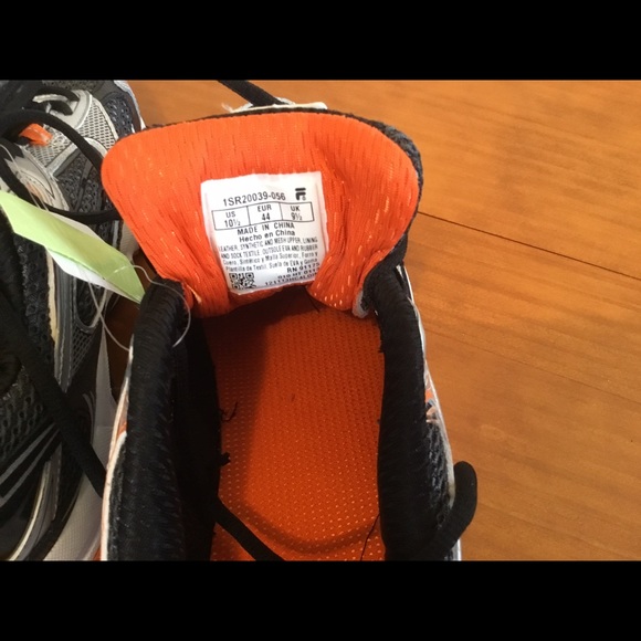 ‘‘New” Fila Men’s Athletic Running Shoes - Picture 6 of 7